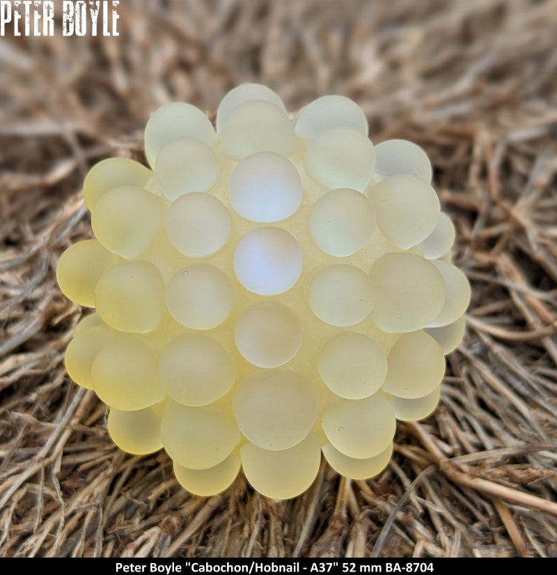 BA8704 - PETER BOYLE (A37) -Cabochon/Hobnail  (52MM) - ART GLASS - ART VERRIER